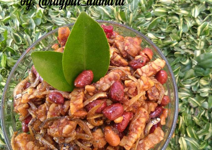 Wajib coba! Cara  memasak Sambal Kering Tempe, Teri dan Kacang Tanah dijamin sedap