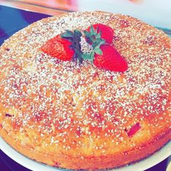A picture of Strawberry shortcake coffee cake.