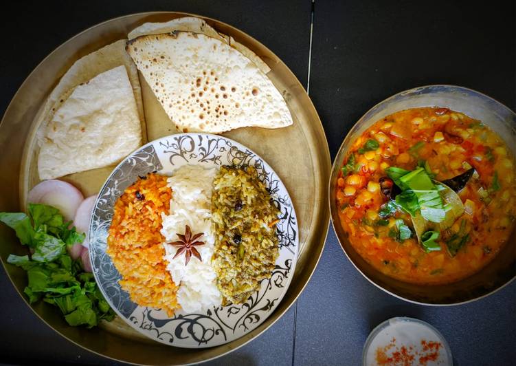 Tricolor pulav with bajri ki roti and dal palak