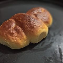 A picture of Dinner Rolls.