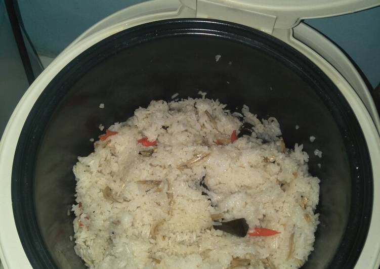 Bagaimana Membuat Nasi Liwet Ricecooker (simple) Anti Gagal
