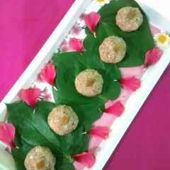 A picture of Coconut Peanut laddu.