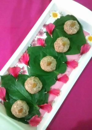A picture of Coconut Peanut laddu.