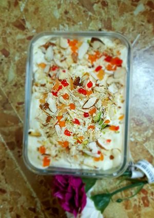 શ્રીખંડ(Shreekhand recipe in Gujarati) રેસીપી મુખ્ય ફોટો