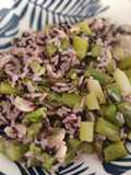 Riso nero mischiato con riso per insalate con asparagi e pollo 🤤