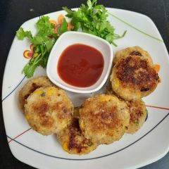 A picture of Corn raw banana tikki.