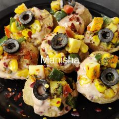 A picture of Panipuri Pizza.