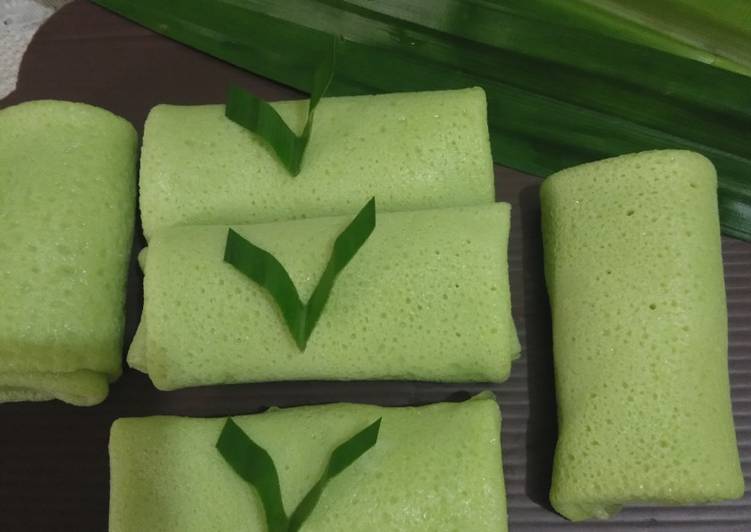 Resep Dadar gulung isi enten kelapa yang Bisa Manjain Lidah