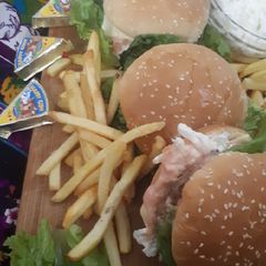 A picture of Chicken cheese burger.