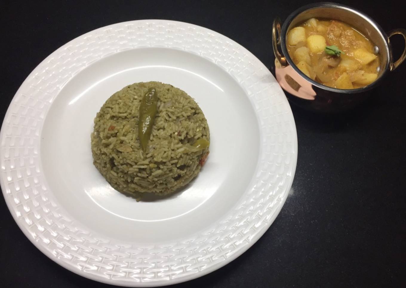 Masala rice with aloo gravy