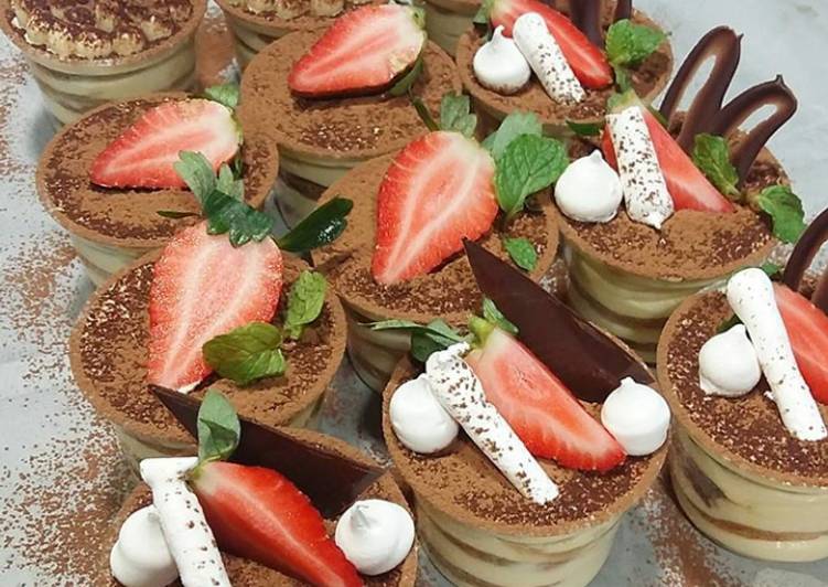 Cara Gampang Membuat Classic Tiramisu, Lezat