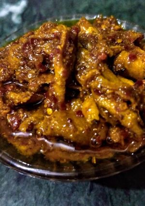 आम का लच्छा अचार (Aam ka lachha achar recipe in Hindi) रेसिपी मुख्य फोटो