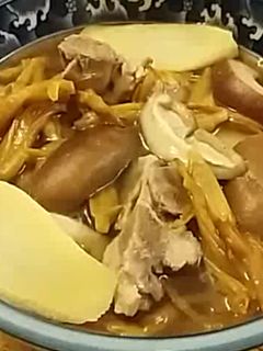 金針香菇排骨湯 的食譜成品照片