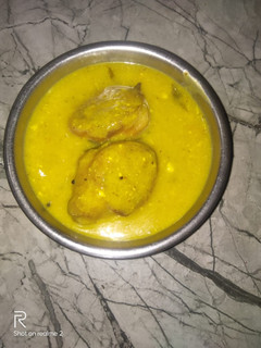 कड़ी बड़ी (kadhi vadi recipe in Hindi) रेसिपी मुख्य फोटो
