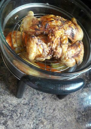 A picture of Roast chicken with veges.