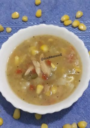 A picture of Sweetcorn chicken and vegetables soup.