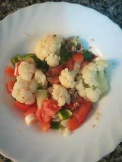 Una foto de Ensalada de coliflor