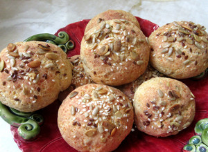 Ch (szénhidrát) csökkentett zsömle, magokkal (Gluténmentes) recept fotója