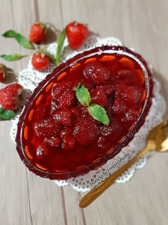 عکسی از دستور مربای توت فرنگی 🍓