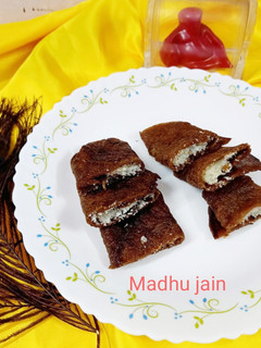 कूट्टू के आटे का स्टफ्ड मीठा चीला (kuttu ke atte ka stuffed meet रेसिपी मुख्य फोटो