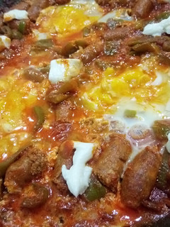 صورة لوصفة شكشوكة بالنقانق