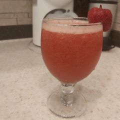 A picture of Strawberries Juice.