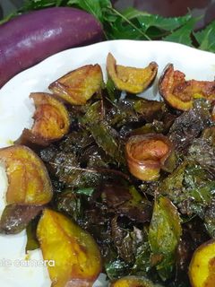 নিম -বেগুন (Neem Begun fry recipe in bengali) রেসিপির প্রধান ছবি