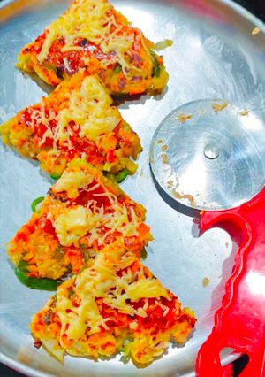 A picture of Maggi Pizza.