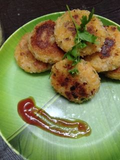 पोहा कटलेट (poha cutlets recipe in marathi) रेसिपी चे मुख्य फोटो 