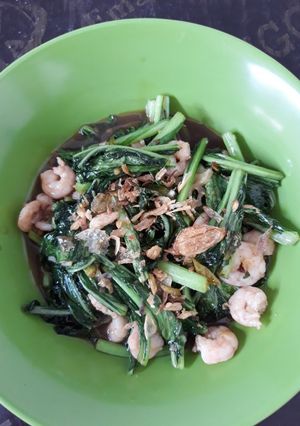 Foto resep Tumis sawi hijau + udang sederhana nan nikmat