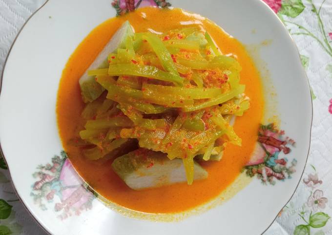 Lontong sayur