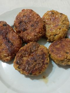 Фото Котлеты куриные с шампиньонами и овсянкой.