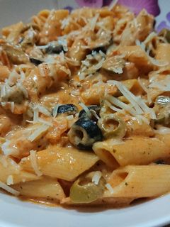 صورة لوصفة باستا سريعة ولذيذه 🍝