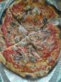 Pizza capperi ed acciughe