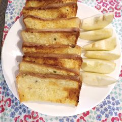 A picture of Garlic Bread.