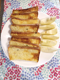 A picture of Garlic Bread.