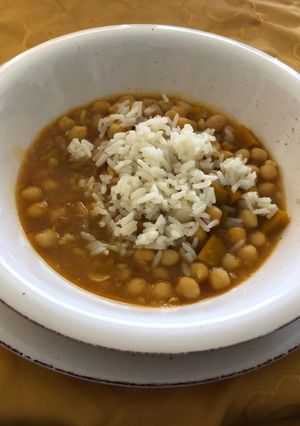 Una foto de Garbanzos con arroz