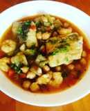Potaje de bacalao con garbanzos y cardo