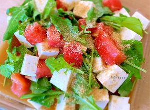 Foto di Ricetta Light 💚 Insalata di tofu e rucola al profumo di sesamo 🍅🥢