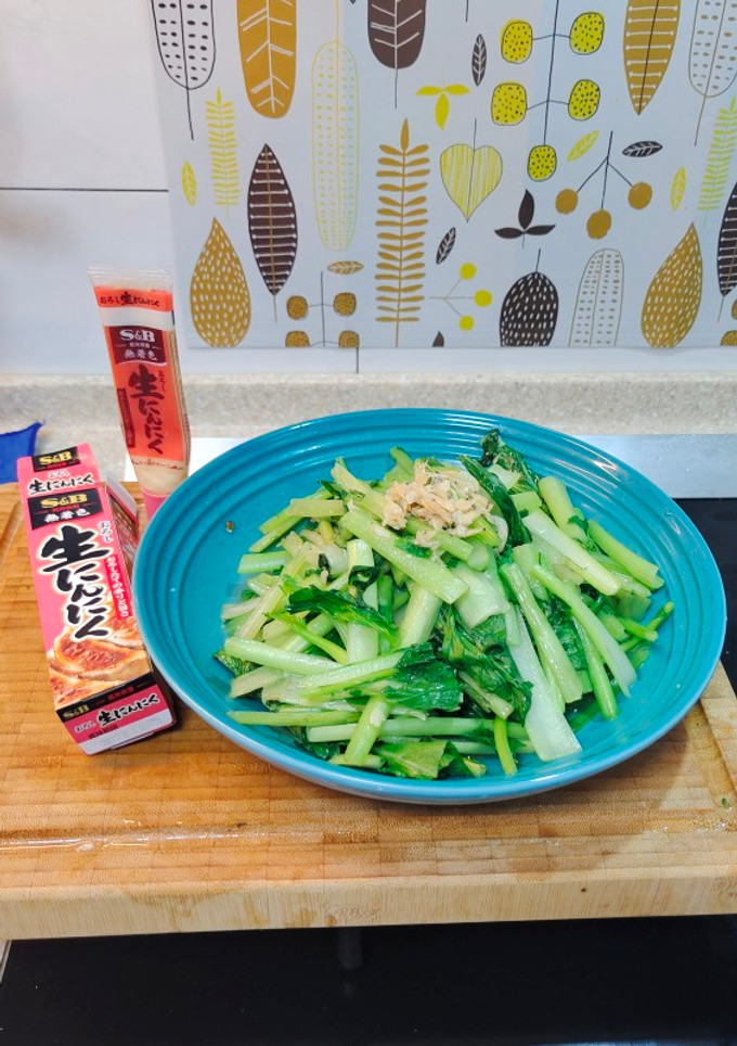 簡易蒜香炒青菜 的食譜成品照片