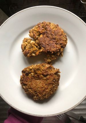 Una foto de Hamburguesas de lentejas, garbanzos y zanahoria