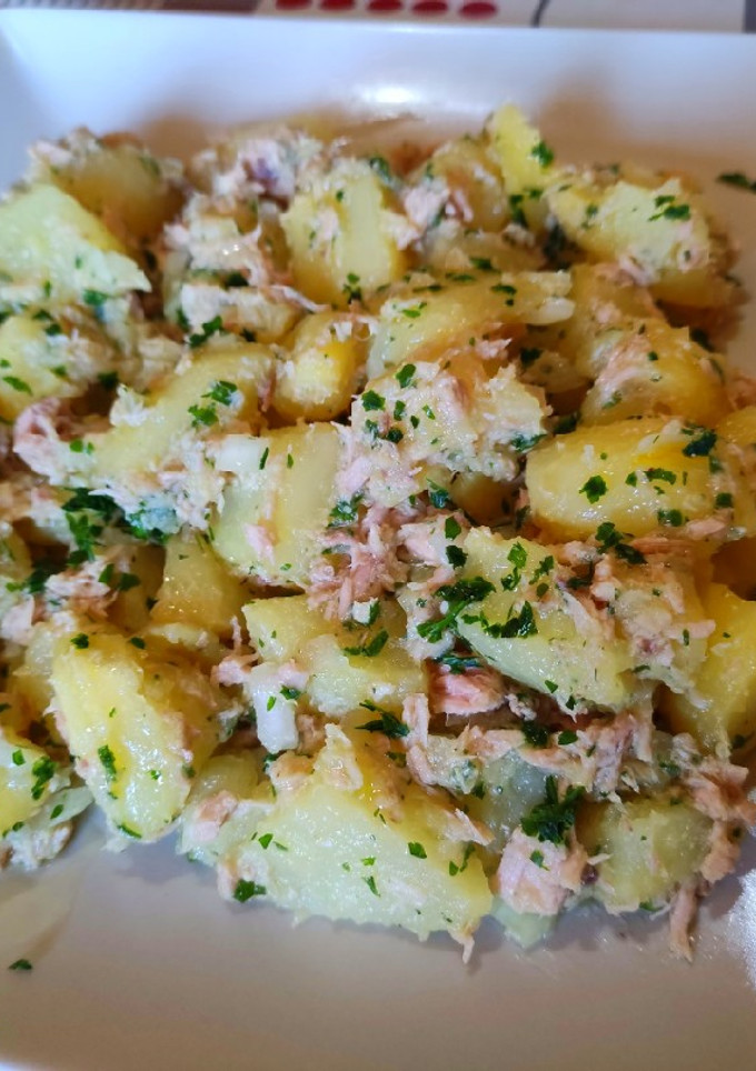Una foto de Patatas aliñadas en 25 minutos