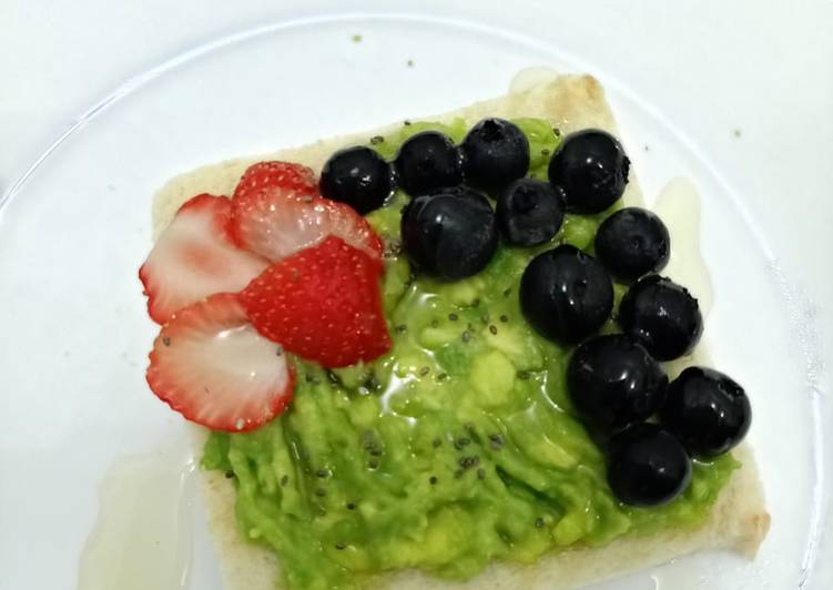 Langkah membuat Avocado toast gurih