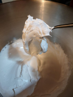 Una foto de Merengue cocido