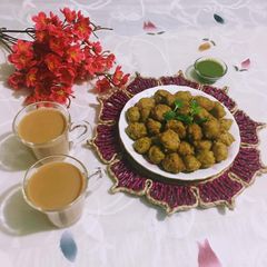 A picture of Urad Dal Vada.