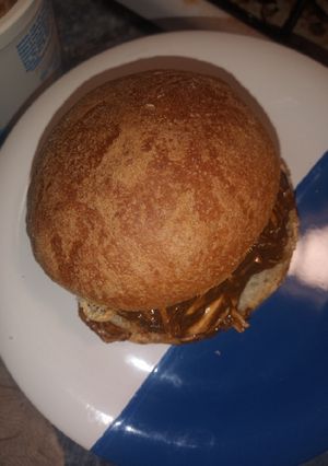 Una foto de Mole con pollo deshebrado