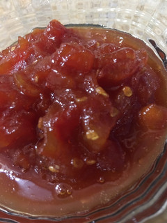 Una foto de Mermelada de tomate con canela y clavos de olor