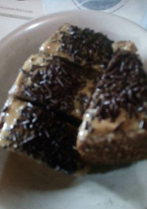 Foto resep Bolu coklat selai kacang meises