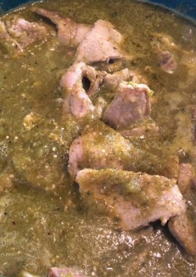 Una foto de Chuleta de res en salsa verde
