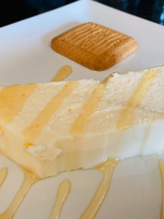 Una foto de Mousse/pastel de queso fresco